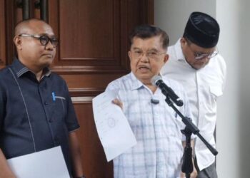 Dituding Danai Isu Ijazah Jokowi, Jusuf Kalla: “Itu Fitnah!”