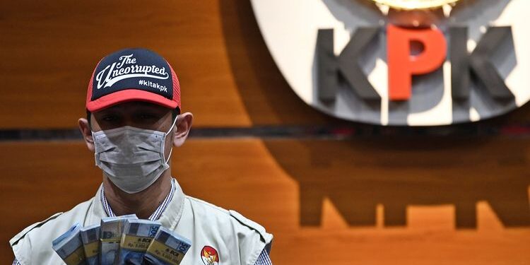 OTT KPK di Tulungagung, Bupati Gatut Sunu Diduga Terseret Kasus Pemerasan