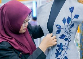 LinkUMKM BRI Dorong Pengusaha Perempuan Naik Kelas, JJC Rumah Jahit Berhasil Kembangkan Fesyen Wastra Eksklusif