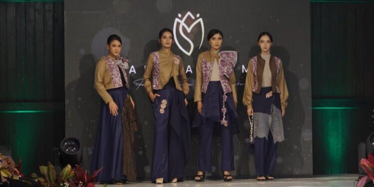 Kisah Perempuan Difabel Asal Semarang Kembangkan Usaha Fashion Berdaya Saing Bersama LinkUMKM BRI