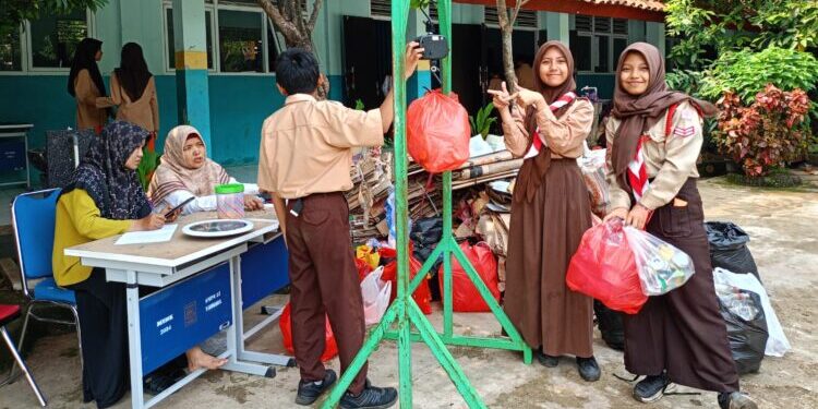 Bank Sampah SMPN 21 Tangsel: Ajarkan Siswa Peduli Lingkungan hingga Hasilkan Nilai Ekonomi