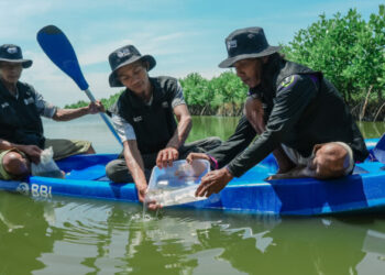 Peringati Hari Bumi, BRI Perkuat Komitmen Jaga Ekosistem Pesisir Lewat Penanaman Mangrove di Muara Gembong Bekasi