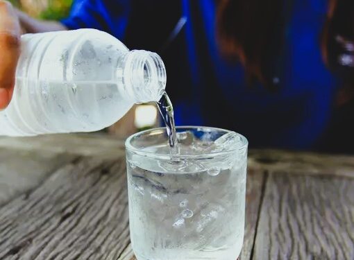 Mitos atau Fakta? Ahli Ungkap Dampak Minum Air Dingin bagi Tubuh