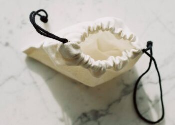 Anxiety Bag Viral di Kalangan Gen Z, Ahli Ungkap Manfaat dan Risikonya