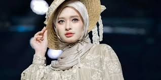 Inara Rusli Bertransformasi Jadi Inarasati, Siap Comeback ke Dunia Musik