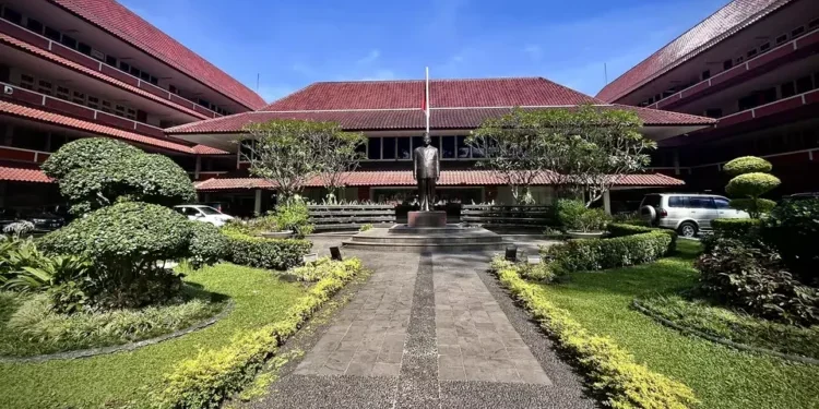 Kasus Dugaan Pelecehan Seksual di FH UI Memanas, Terduga Pelaku Minta Maaf di Hadapan Mahasiswa