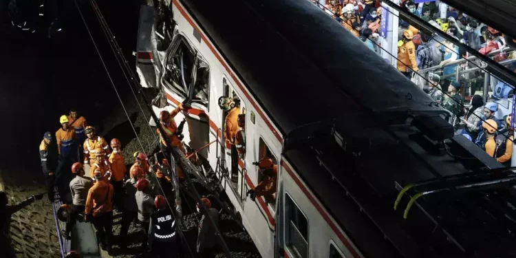 Daftar 10 Korban Tewas Kecelakaan Kereta Bekasi Timur, Termuda 19 Tahun