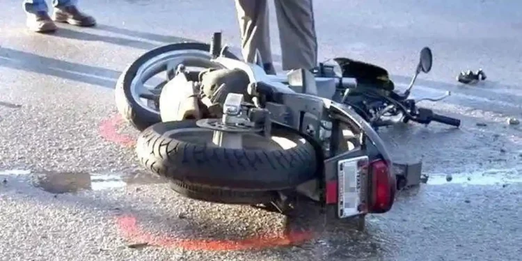 Niat Menyalip Bus, Pengendara Motor Tewas Terlindas di Kebon Jeruk