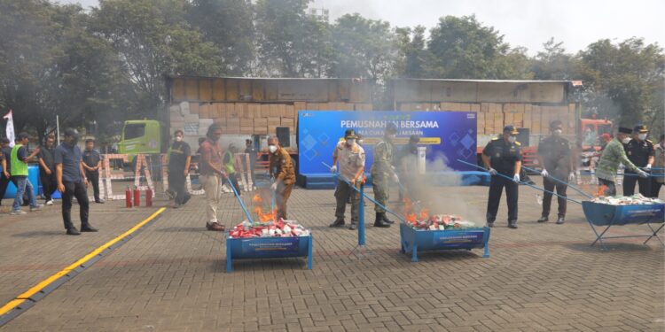 Bea Cukai Banten dan Kejaksaan Musnahkan Barang Ilegal Senilai Rp34,81 Miliar, Pemkot Tangsel Dukung Penuh Penertiban