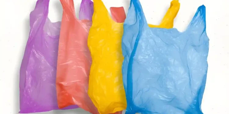 Harga Plastik Makin Mahal, DPR Minta Warga Bawa Kantong Belanja Sendiri