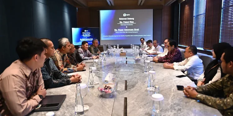 Wamenperin Pastikan Bahan Baku Plastik Aman, Industri Tepis Isu Kelangkaan