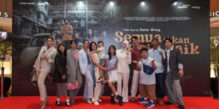 Film Semua Akan Baik-Baik Saja Tembus 300 Ribu Penonton dalam 3 Hari
