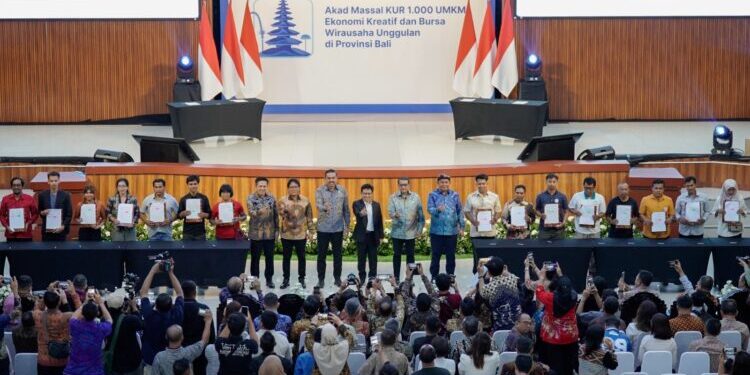 BRI bersama Pemerintah Dorong Penguatan Ekonomi Kreatif di Bali Melalui Akad Massal KUR 1.000 UMKM