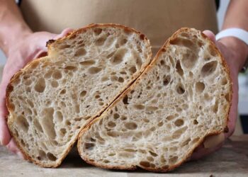 Sourdough vs Roti Gandum Utuh, Mana yang Lebih Sehat dan Cocok untuk Diet?