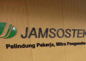 JAMSOSTEK Sebagai Bentuk Perlindungan Sosial Tenaga Kerja  di Indonesia 