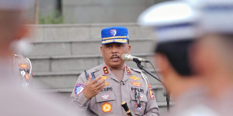 Kakorlantas Polri Pastikan Jajaran Siaga Saat Libur Long Weekend: Polantas Hadir Layani Masyarakat