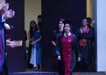 Keren! Siswi SMA Tangsel Ini Diterima di 7 Universitas Top Dunia, dari London hingga Jepang