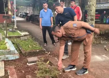 Fakta Mengejutkan di Balik Aksi Agus Bongkar Makam Ibu Kandung di Tangsel