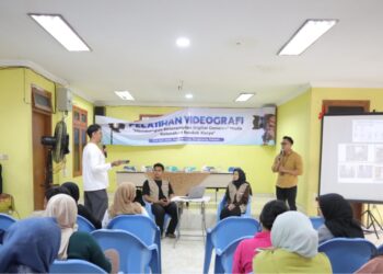Bangun Keterampilan Digital Generasi Muda, Warga Pondok Karya Antusias Ikuti Pelatihan Videografi dari Pemkot Tangsel