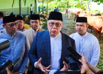 Pemkot Tangsel Salurkan 37 Sapi dan 60 Kambing Kurban hingga Wadah Ramah Lingkungan