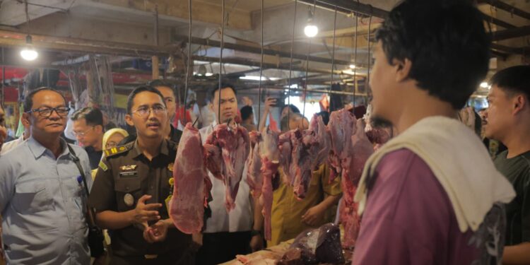 Sidak Pasar Serpong Jelang Iduladha, Pemkot Tangsel Intensif Jaga Stabilitas Harga dan Keamanan Pangan