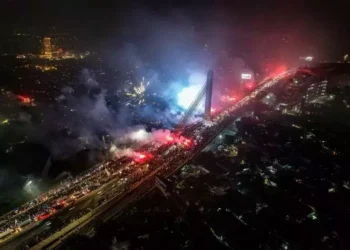 Persib Juara Liga 1 Tiga Kali Beruntun, Bandung Berubah Jadi Lautan Biru