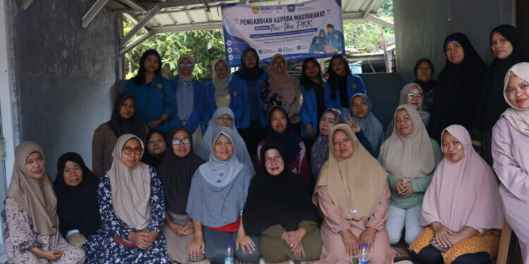 Mahasiswa Akuntansi Universitas Pamulang Edukasi Literasi Keuangan bagi Ibu-Ibu PKK di Gunung Sindur