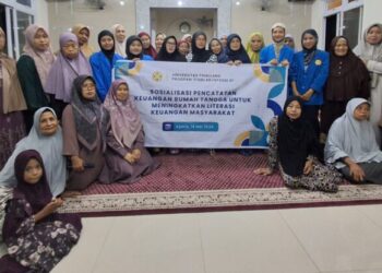 Sosialisasi Pencatatan Keuangan Rumah Tangga untuk Meningkatkan Literasi Keuangan Masyarakat