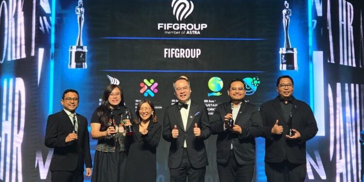 FIFGROUP Raih Lima Penghargaan HR Asia Awards 2026