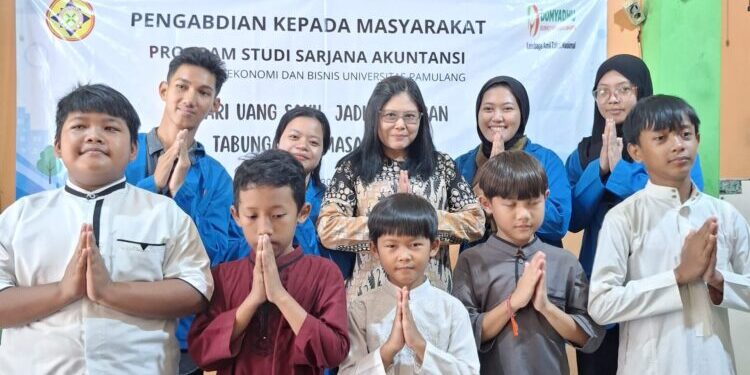 Dari Uang Saku Jadi Tabungan: Mahasiswa Akuntansi Unpam Edukasi Literasi Keuangan Anak Panti Asuhan Domyadhu Rempoa