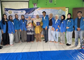 Pola Uang Generasi Pelajar Mengelola Uang Saku dan Memahami Risiko Utang Digital