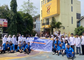 Pelatihan Soft Skill (Komunikasi dan Kerja Tim) untuk Meningkatkan Kesiapan Kerja Siswa