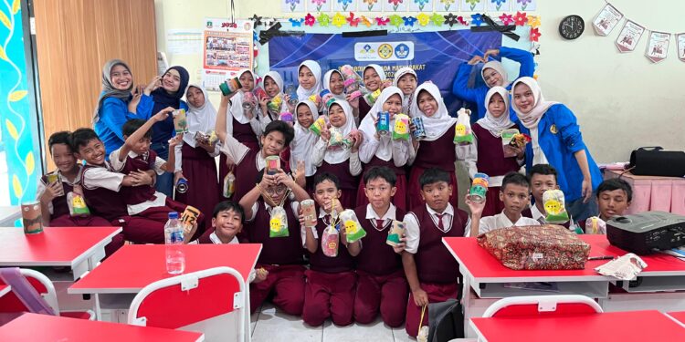 Mahasiswa Unpam Kenalkan Literasi Keuangan Sejak Dini, Anak SD Belajar Kelola Uang Saku dengan Cara Interaktif