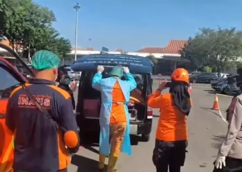 ASN Bangkalan Ditemukan Tewas di Mobil di Bandara Juanda, CCTV Ungkap Kejanggalan