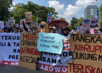 Benturan Pendapat: Perspektif Penerima Manfaat MBG Vs Mahasiswa Penentang