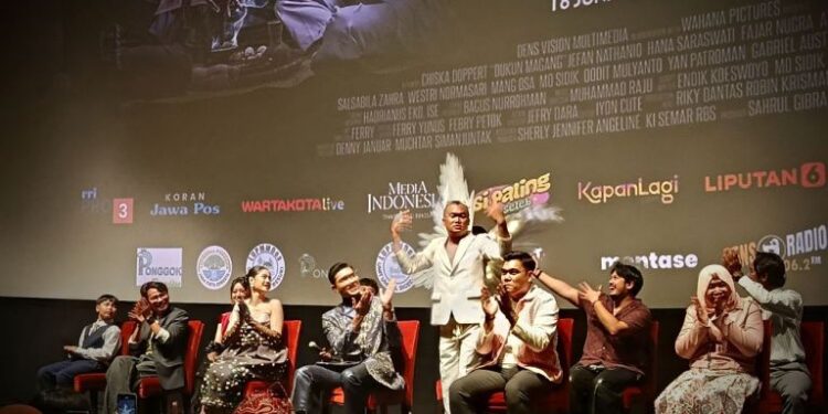 Dukun Magang Tayang 18 Juni 2026, Horor Komedi tentang Kuntilanak Hitam yang Bikin Penasaran