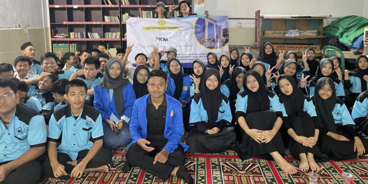 Cegah Jerat Pinjaman Online, Mahasiswa UNPAM Sosialisasikan Pengelolaan Keuangan di SMK Islam Al Fajar