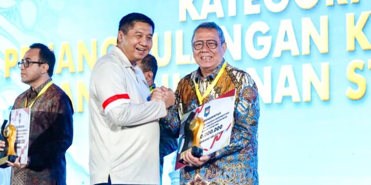 Pemkot Tangsel Raih Penghargaan Kemendagri, Masuk Tiga Besar Regional Jawa-Bali untuk Penanggulangan Kemiskinan dan Penurunan Stunting