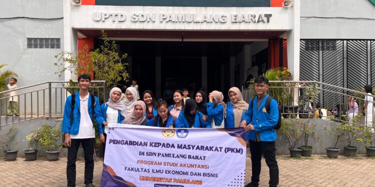 PKM Unpam: Edukasi Pengelolaan Uang Saku melalui Program “Celengan Pintar” di SDN Pamulang Barat