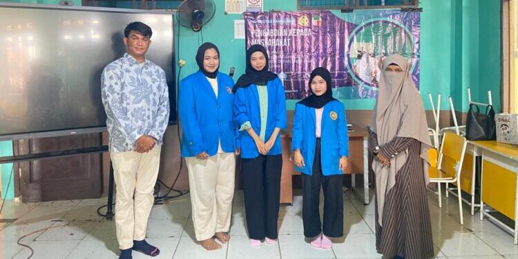 Pendampingan Digital Marketing Sederhana untuk Meningkatkan Penjualan Produk Kreatif Anak Panti Asuhan