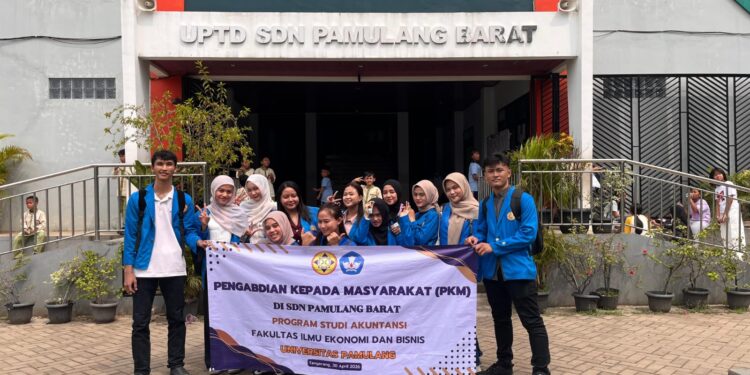 Edukasi Gemar Menabung melalui Kreativitas Pembuatan Celengan sebagai Media Pembelajaran Keuangan bagi Siswa Sekolah Dasar