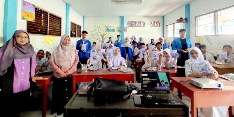 Penguatan Ekonomi Kreatif Pelajar SMA melalui Pemanfaatan Hobi dan Media Sosial