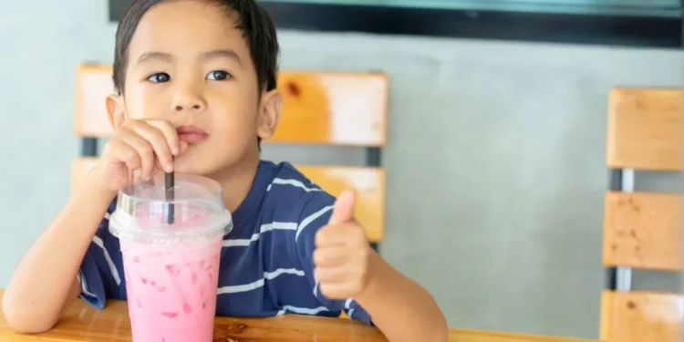 Anak Sering Konsumsi Minuman Manis? Studi Sebut Risiko Hipertensi Naik 52 Persen