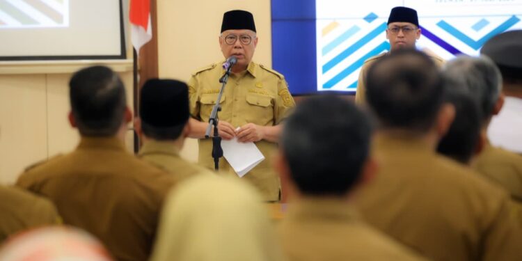 Benyamin Lantik dan Ambil Sumpah 57 Pejabat, Amanahkan Pelayanan Terbaik untuk Masyarakat Tangsel