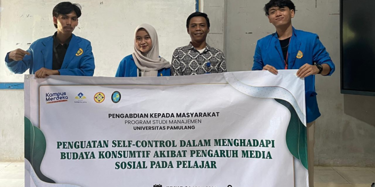 Pengaruh Fomo (Fear Of Missing Out) terhadap Perilaku Impulsive Buying Pelajar di Era Digital
