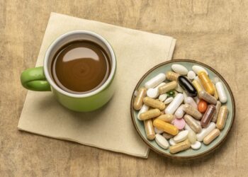 Jangan Minum Bersamaan! Ini 6 Suplemen yang Sebaiknya Dijeda dari Kopi