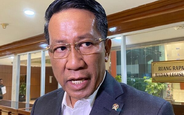 Tarif Naturalisasi WNA Naik Jadi Rp75 Juta, Ini Penjelasan Menkum