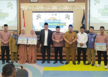 Benyamin Davnie Beri Penghargaan Kafilah MTQ Tangsel Berprestasi, Raih Peringkat 4 di Banten