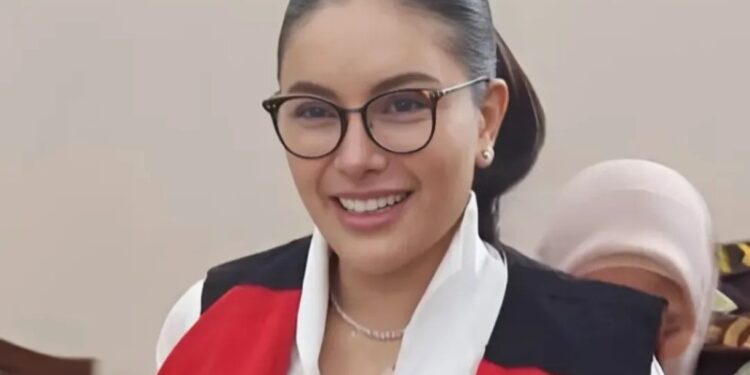 Diduga Ada Rekaman Suara Nikita Mirzani Bahas Suap Hakim Rp4 Miliar, Pengacara Reza Gladys Datangi MA