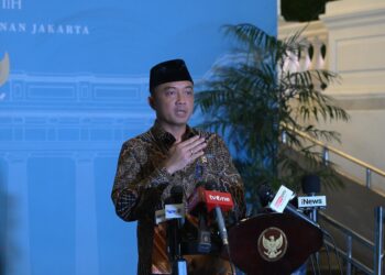 Prasetyo Hadi: Istana Pelajari Dulu Putusan MK soal Program MBG